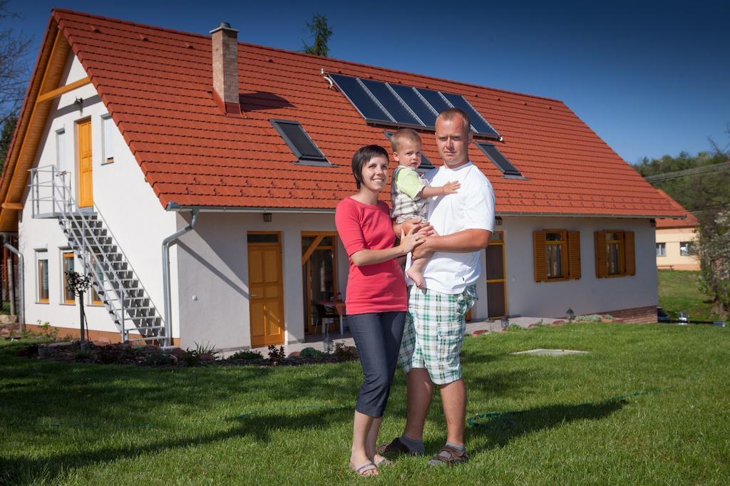 Rozmaring Vendeghaz Hotel Zengővárkony Eksteriør billede