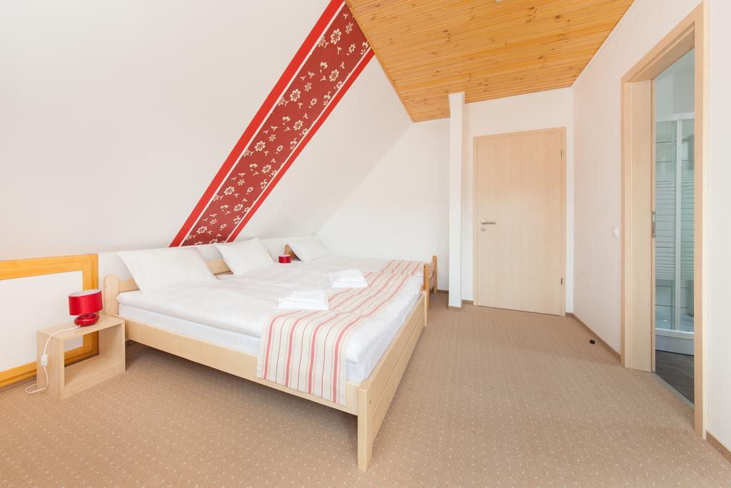 Rozmaring Vendeghaz Hotel Zengővárkony Værelse billede